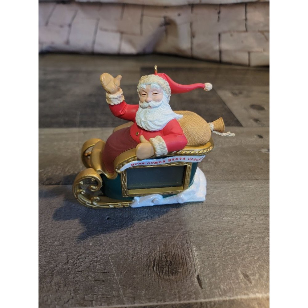 Hallmark here comes santa clause 2012 ornament xmas